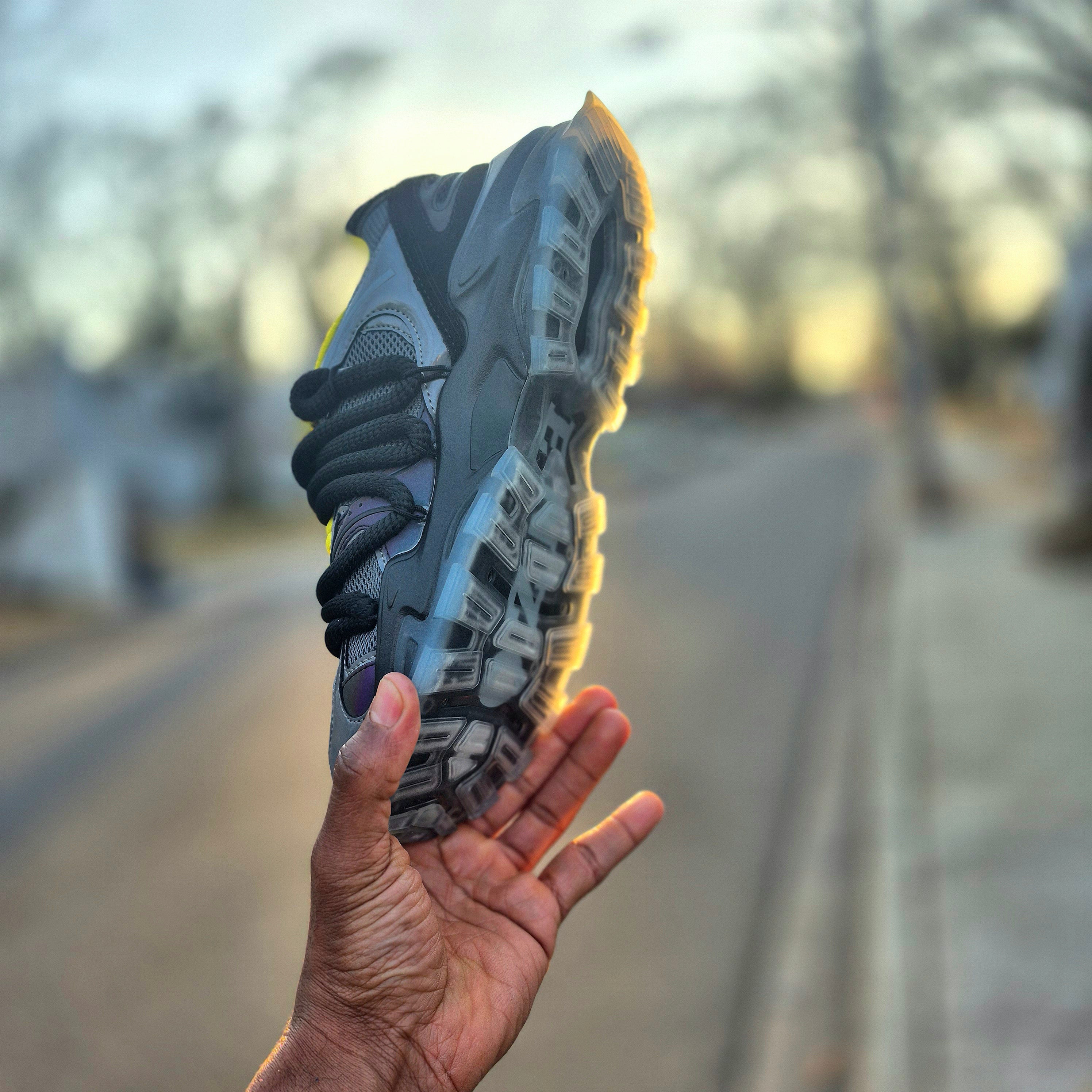 Enzo - ICON V2  "Shadow"