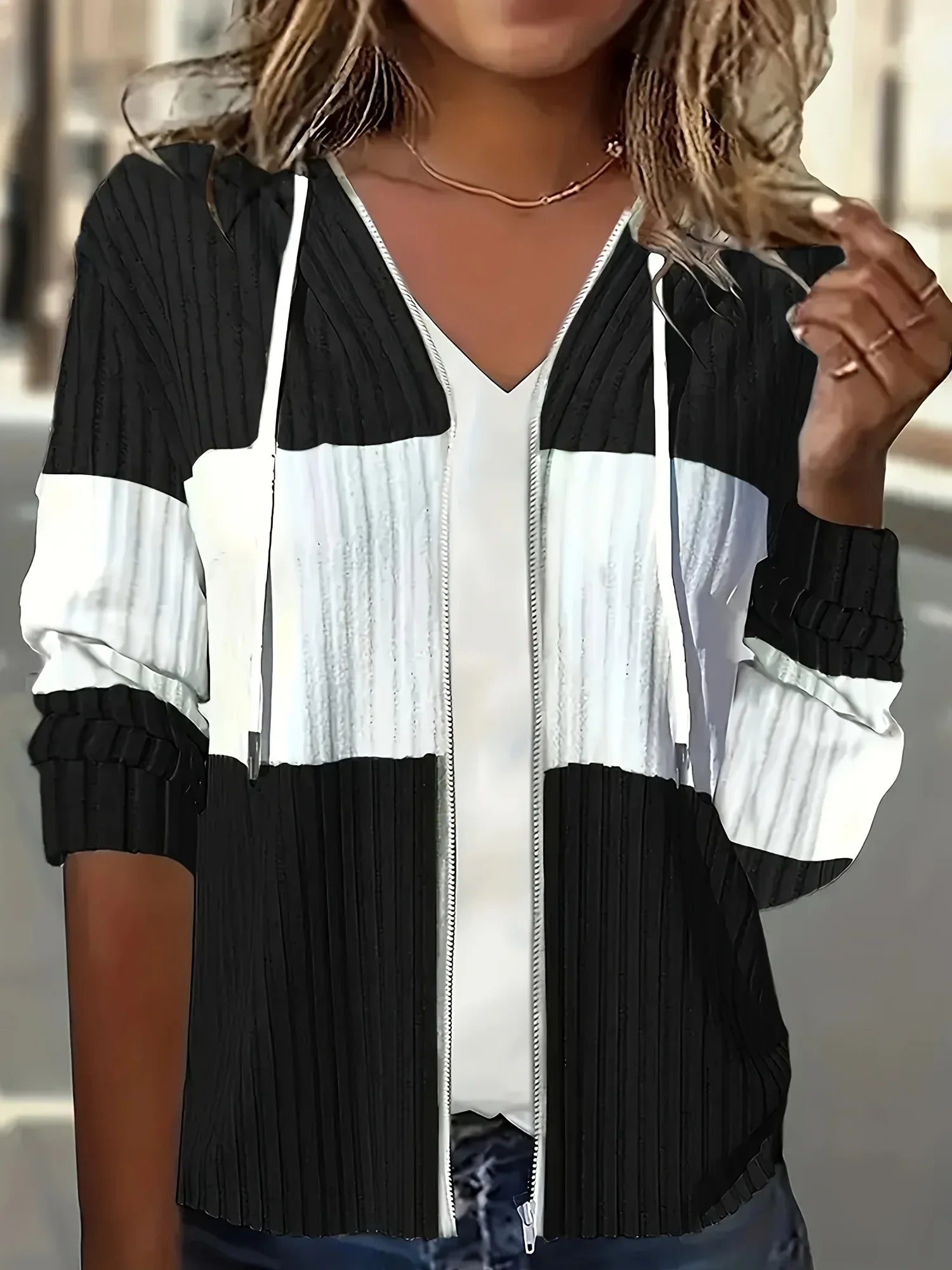 Women's Casual Color Block Hoodie Drawstring Zipper Jacket Streetwear Style with Pockets