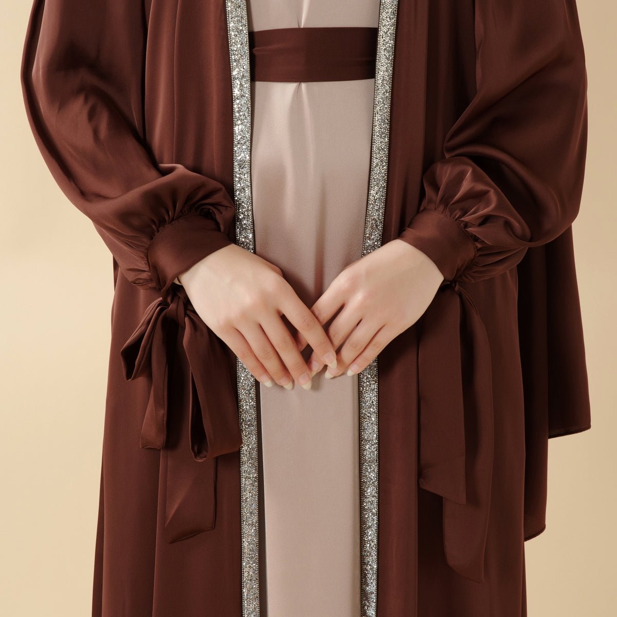 Bow Tie Sleeve Abaya Set With Long-sleeve Inner Dress (MOA026)