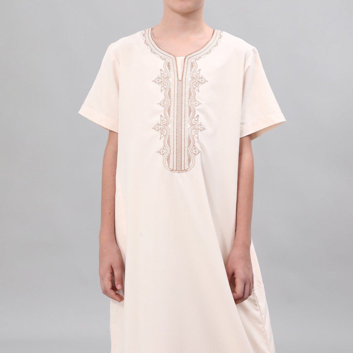 Boys' Embroidered Thobe with Side Pockets(MKB035)