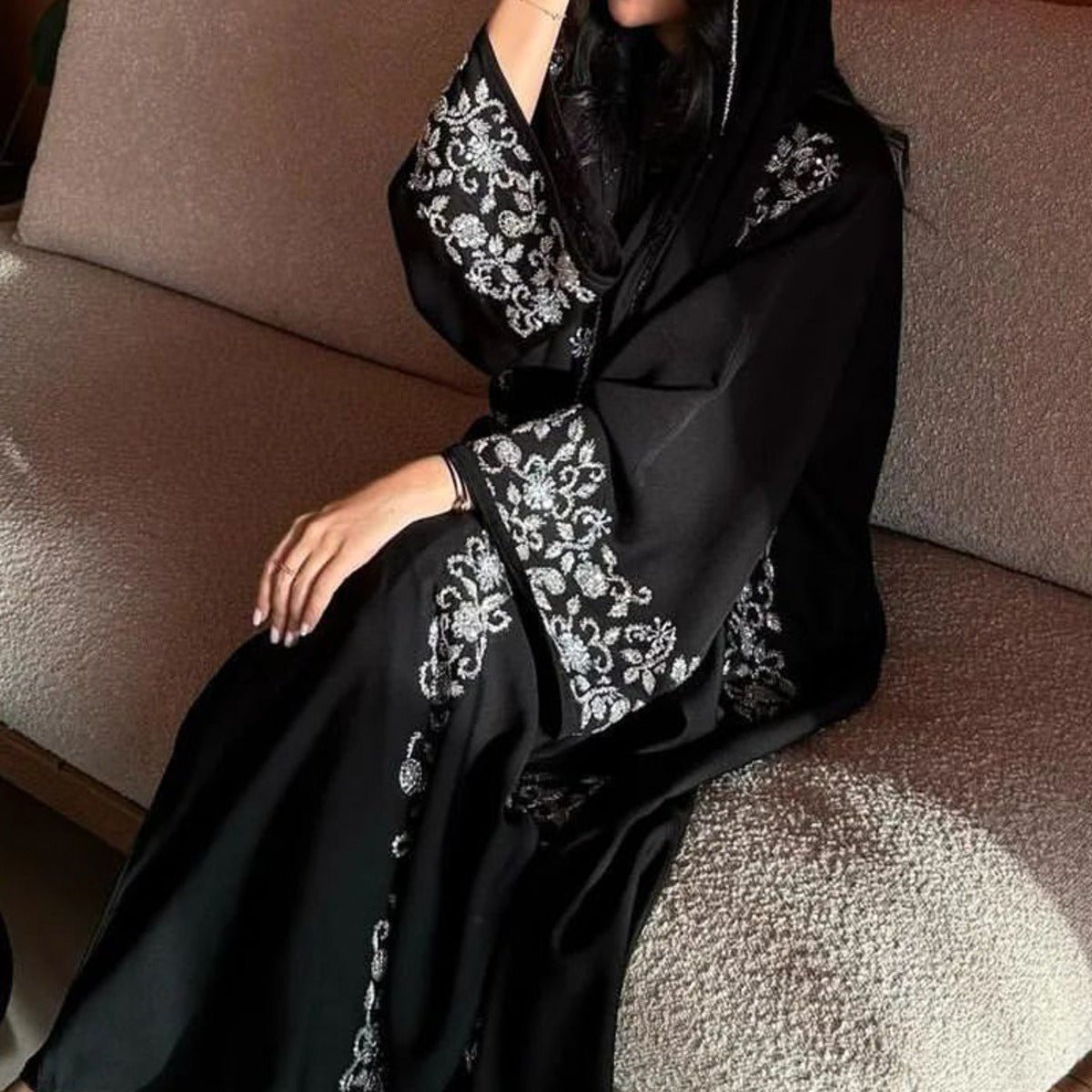 Luxury Black Embroidered Diamond Abaya Set (MOA184)