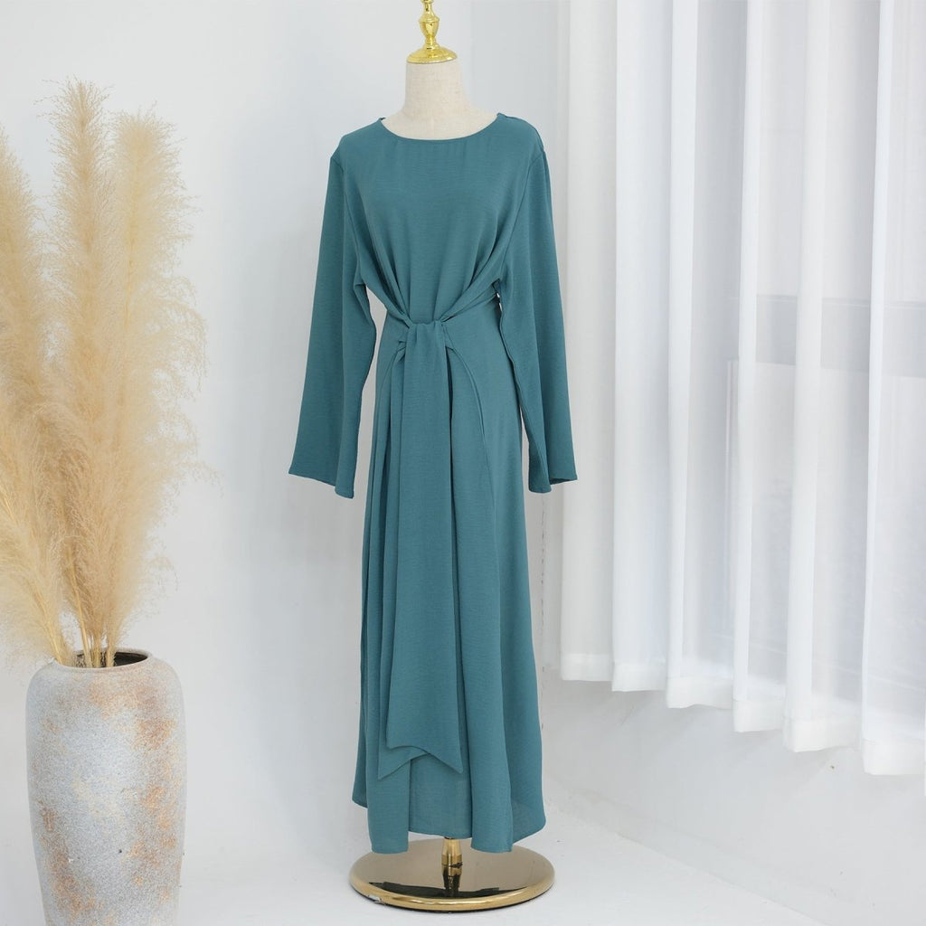 Elegant Lace-up Slim Fit Crepe Abaya (MA136)