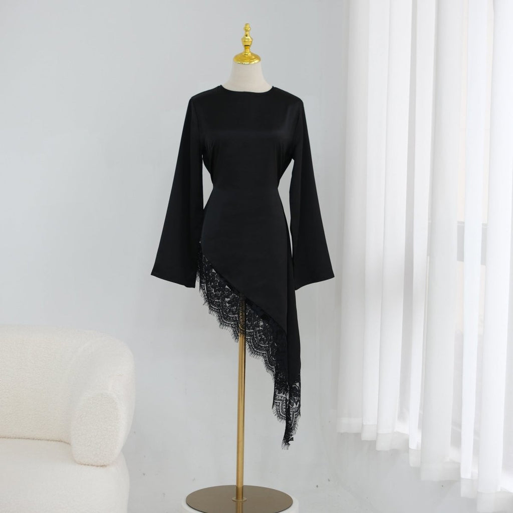 Lace Trim Contrast Panel Satin Top(MS408)