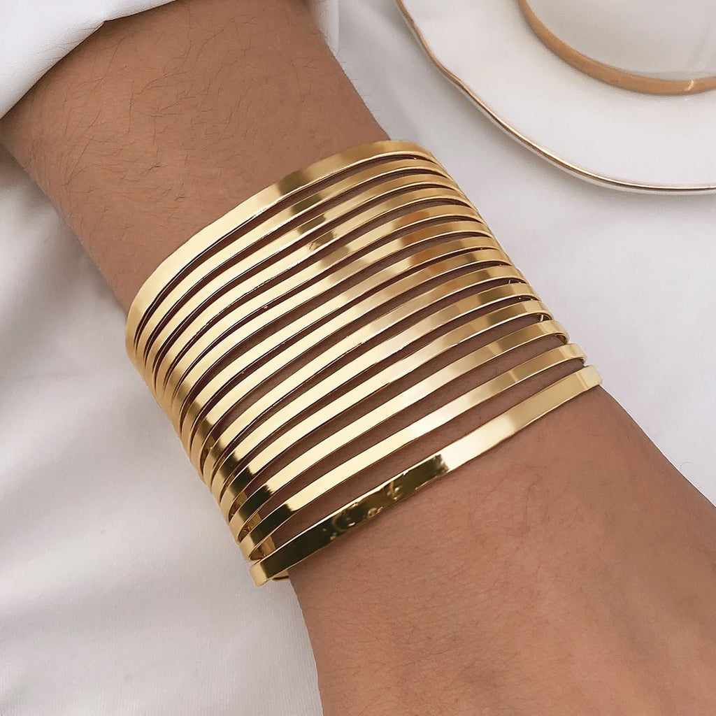 Bohemian Style Exaggerated Alloy Bracelet(MAC205)