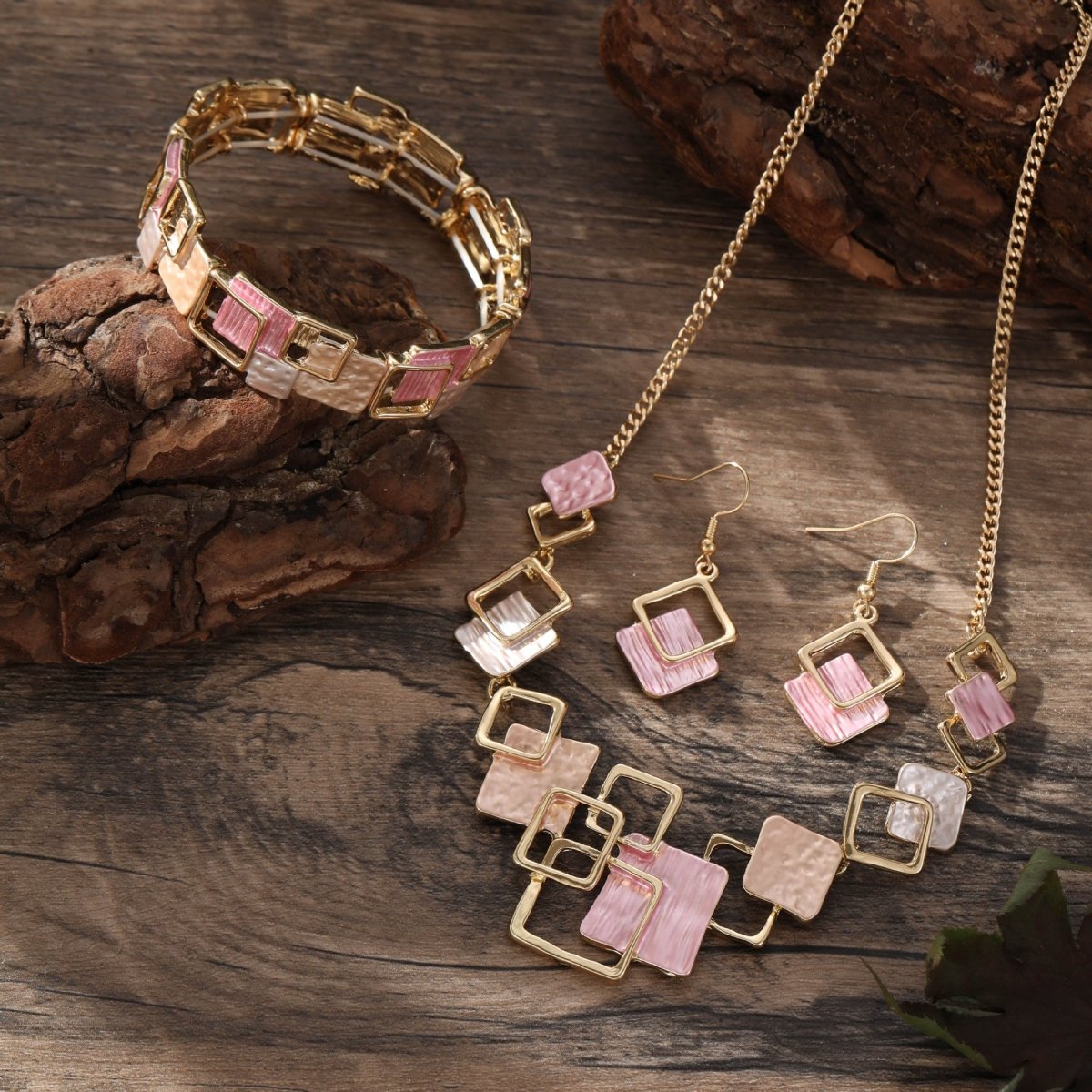 Modernist Geometric Square Earrings Bracelet Necklace Set (MAC318)