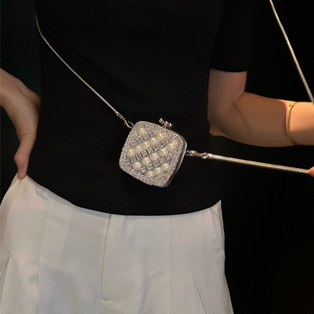 ‌Palm-Sized Diamond Mini Clutch Silver Glamour Gala Bag (MAC281)